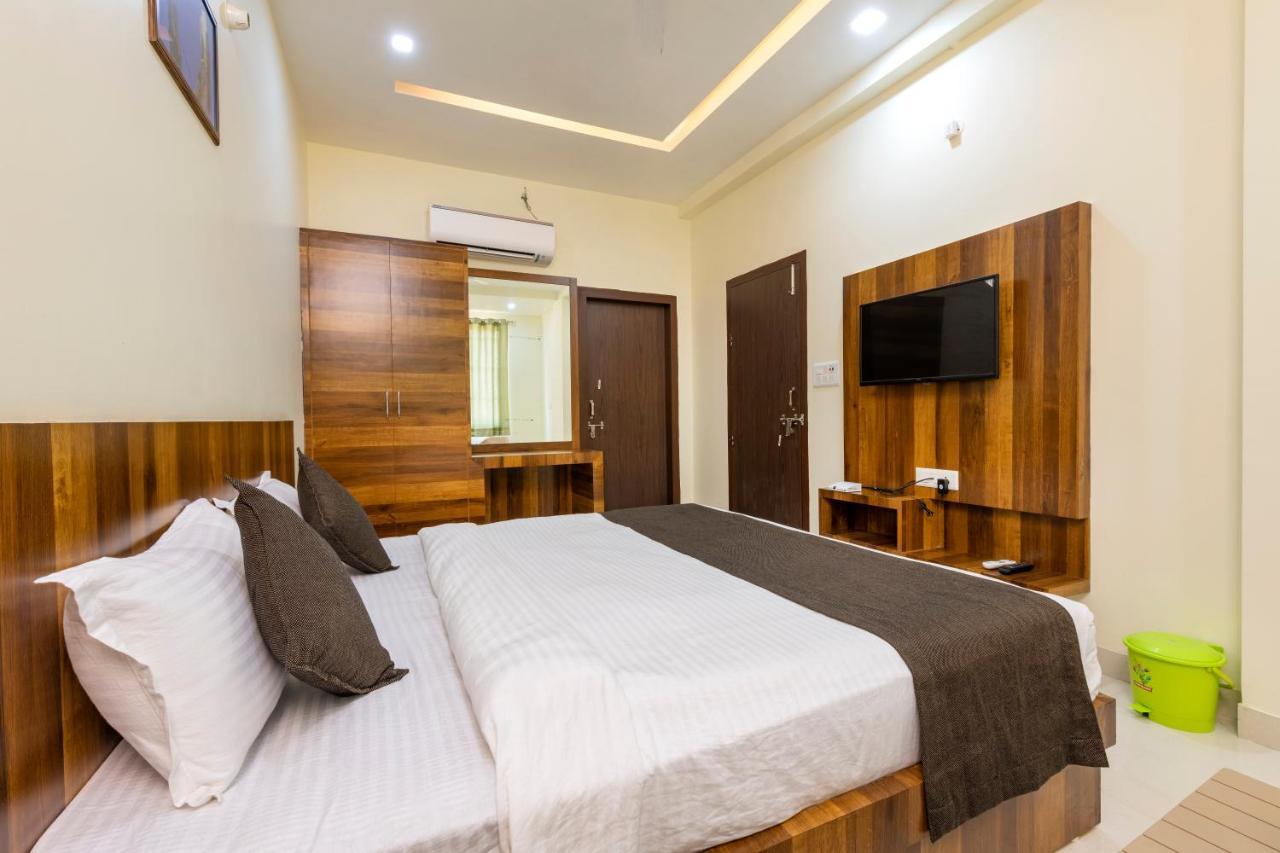Hotel Ravi Residency Bharatpur Bagian luar foto